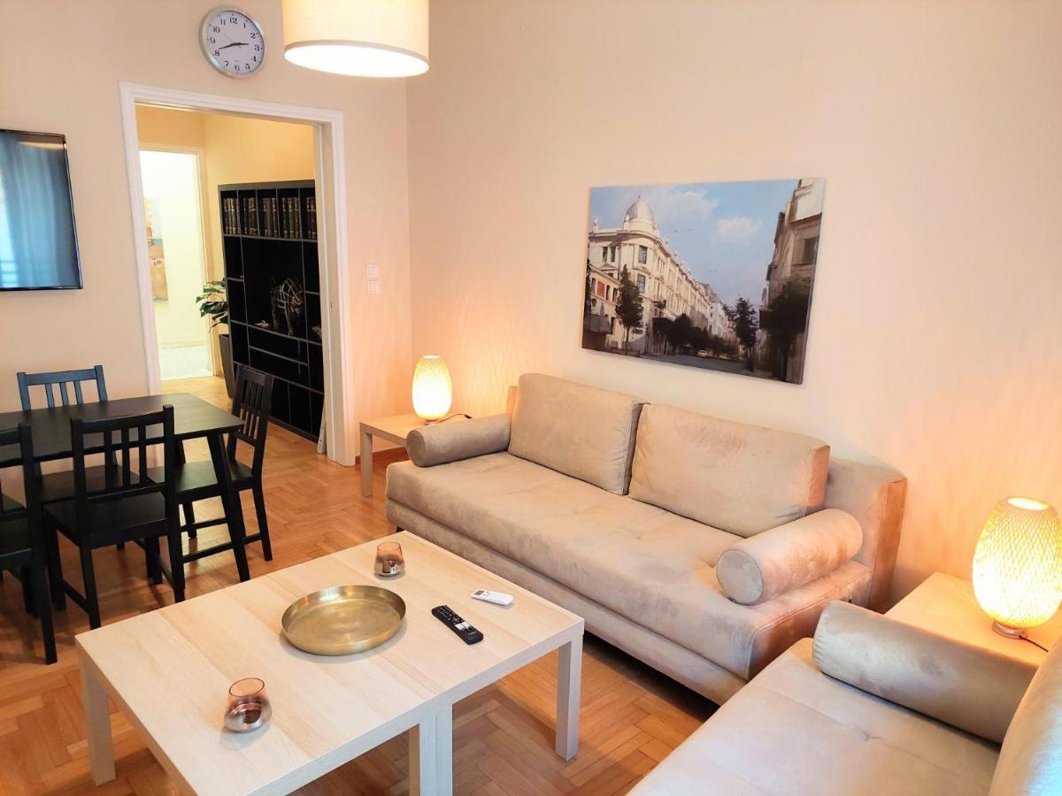 Grand Apartment In Parliament Square Афины Экстерьер фото